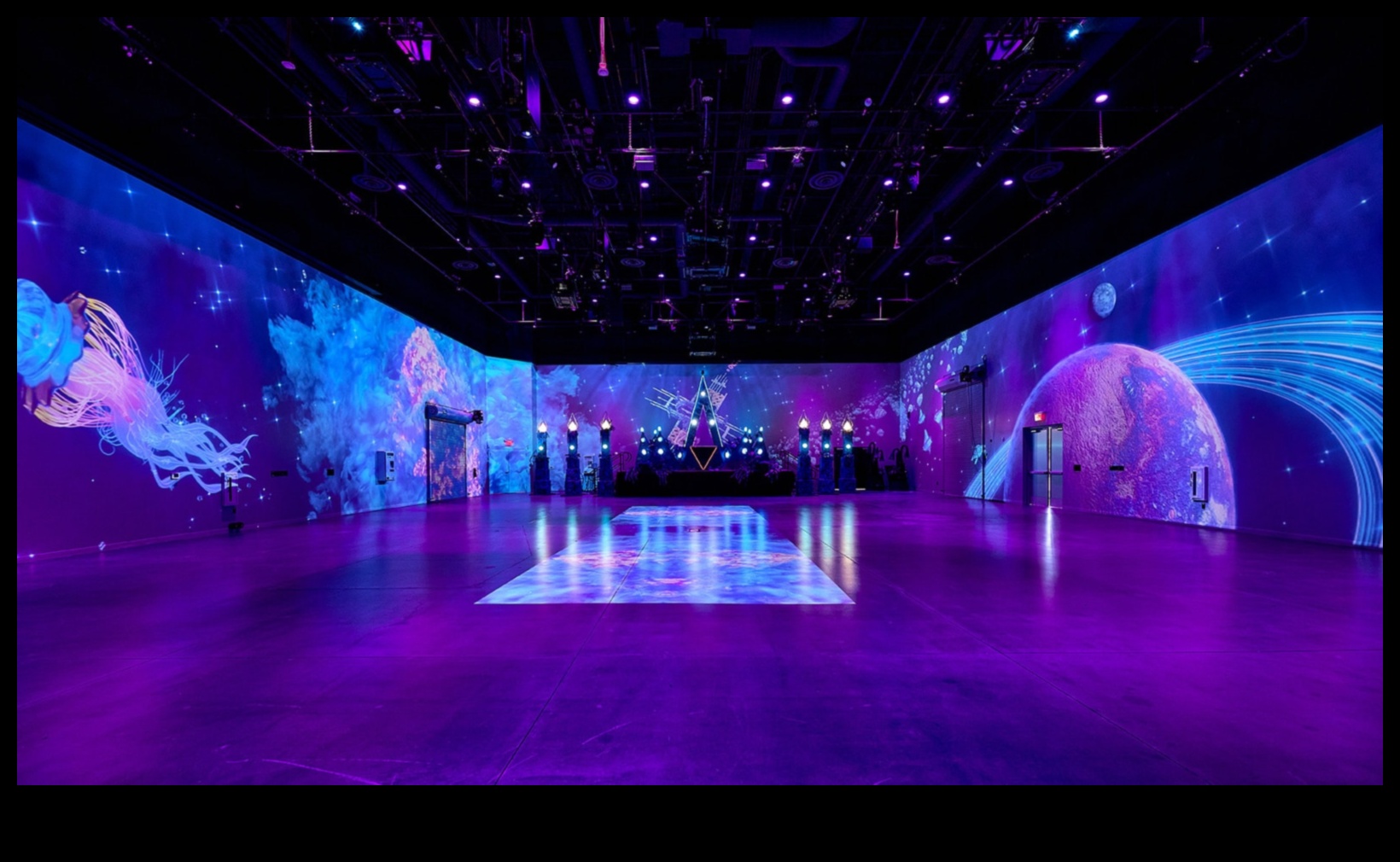 Spatial Soundscapes: Electronics for 3D Audio and Spatial Audio Experiences