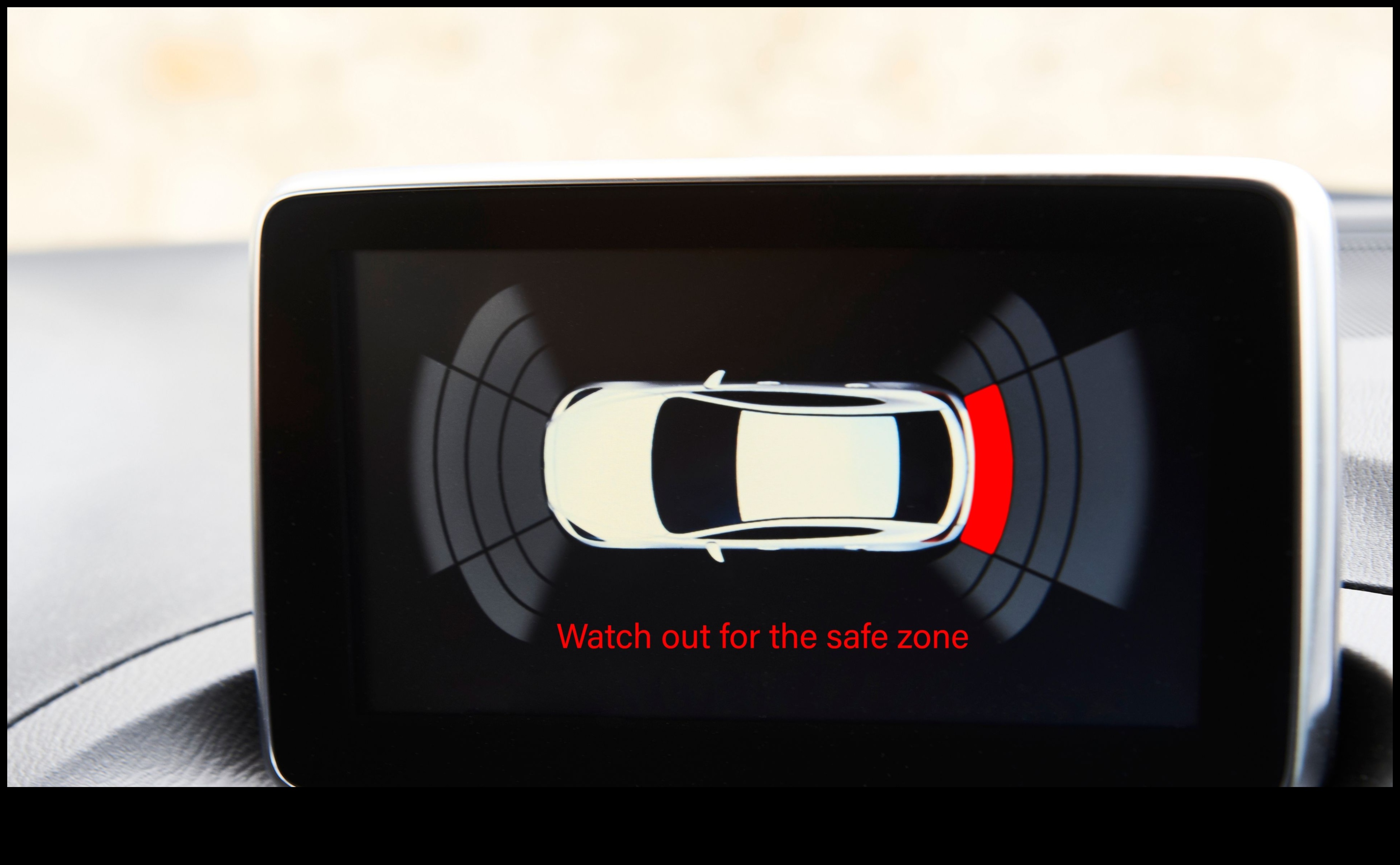 Ασφάλεια και ασφάλεια Cruise Electronics για μια ασφαλέστερη, πιο απολαυστική οδήγηση 2 Κρουαζιέρα ασφαλείας και ασφάλειας: Ηλεκτρονικά για μια προστατευμένη εμπειρία οδήγησης