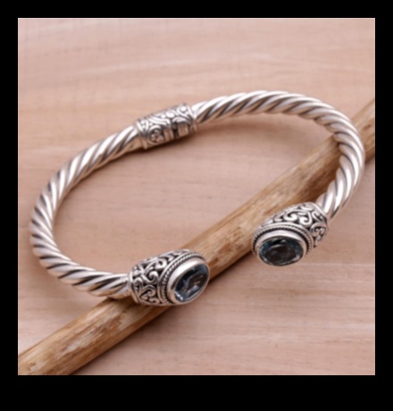 Sculpted Splendor: Embrace Artistry με τις δημιουργίες μας με γλυπτά βραχιόλια