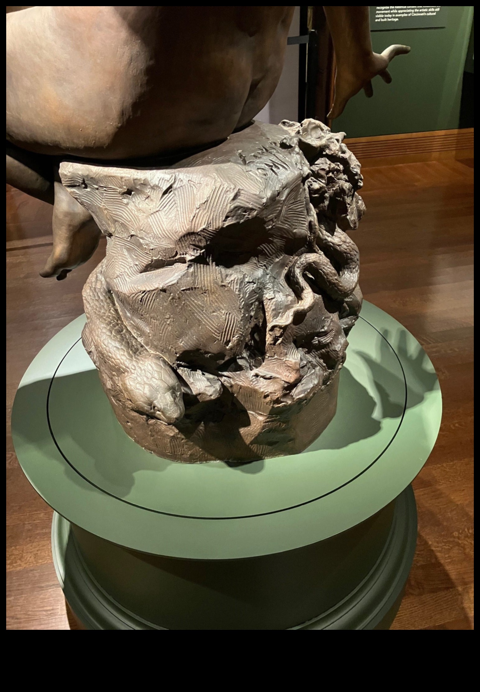 Κοιτάζοντας πίσω στον χρόνο: Μια οπτική γιορτή αρχαίων τεχνουργημάτων