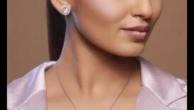 Regal Radiance Μια επιλογή κολιέ για να έχετε κατά νου να αποφανθεί το Αίθουσα δικαστηρίου 6 Regal Radiance: Reign Supreme with Our Regal Necklace Selection